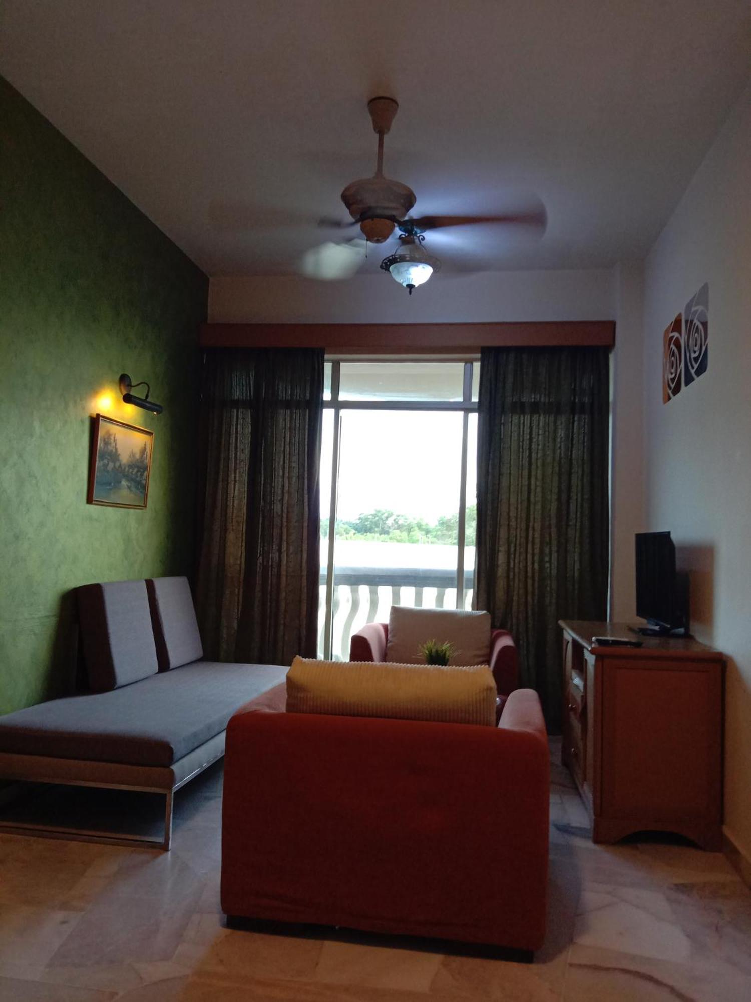 Glory Beach Resort Private Apartment Port Dickson Quarto foto